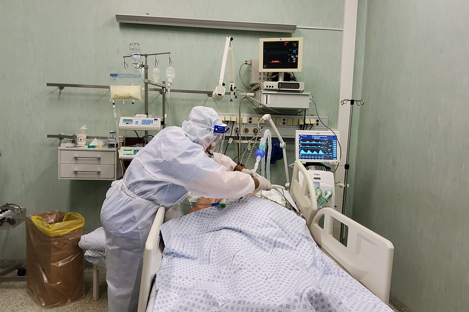 Per parą dėl COVID-19 į ligonines pateko 18 pacientų