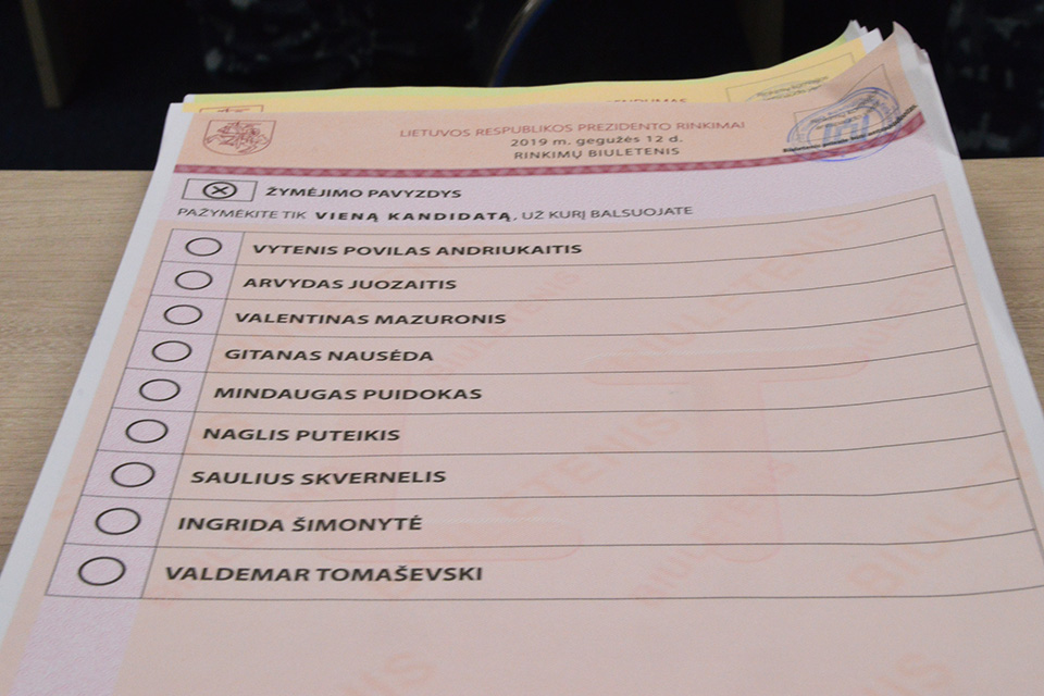 Prezidento rinkimams užregistruota 14 potencialių kandidatų