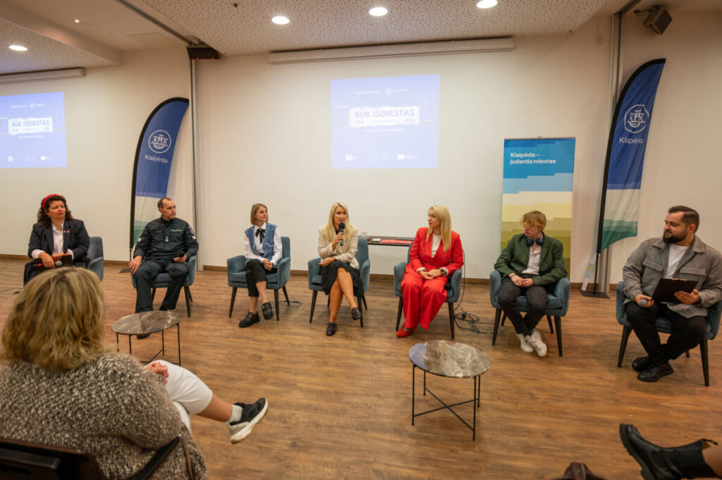 konferencija narkotikų tema