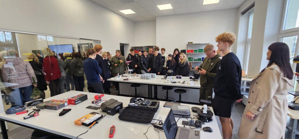 Palangos senosios gimnazijos PE-STEAM centras