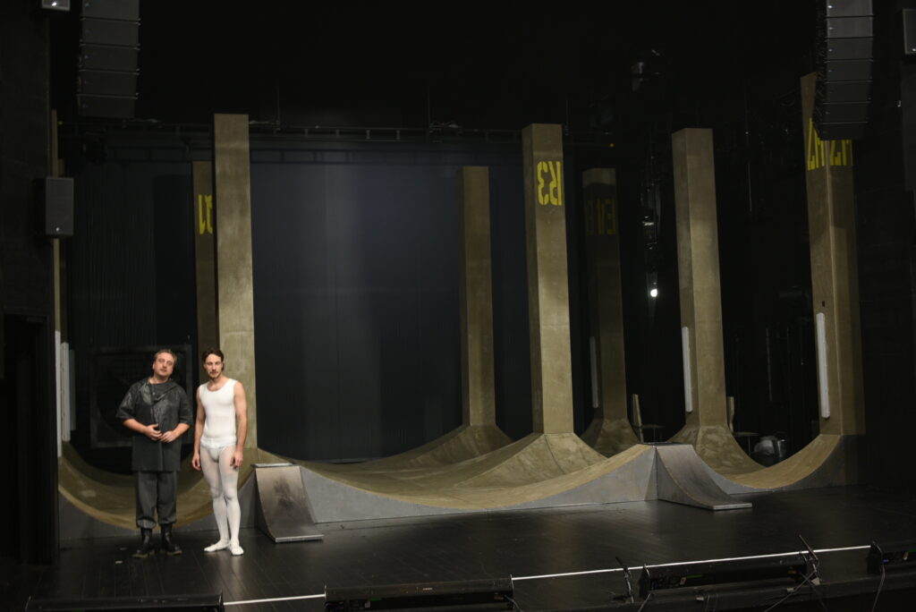 Spektaklio „Ričardas III“ scenografija