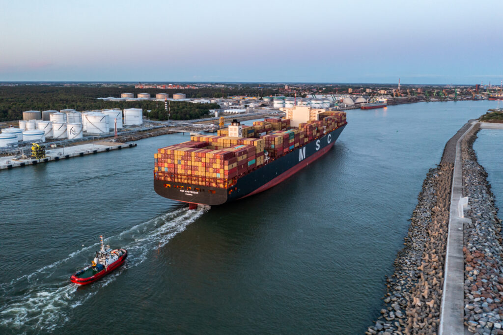 Konteinervežis Klaipėdos uoste