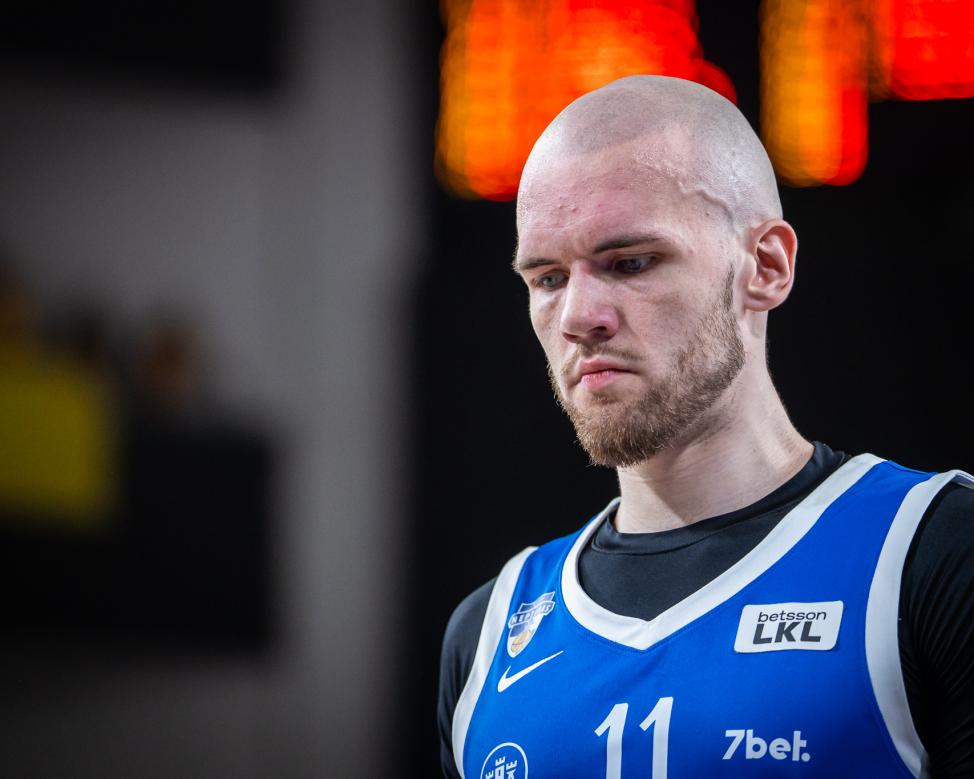 Arnas Velička