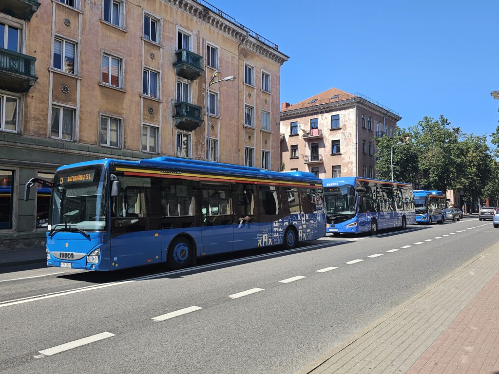 autobusai