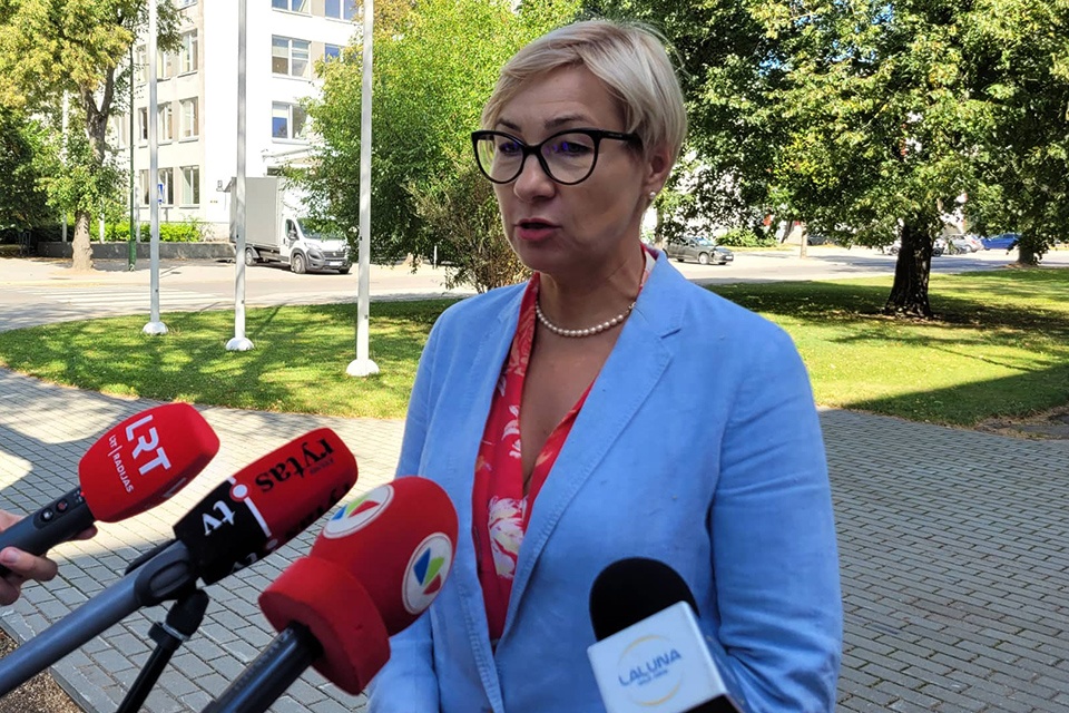 Ministrė: rugsėjo 1-ąją ukrainiečių mokykla Klaipėdoje neveiks, bet durų jai neužtrenkiama