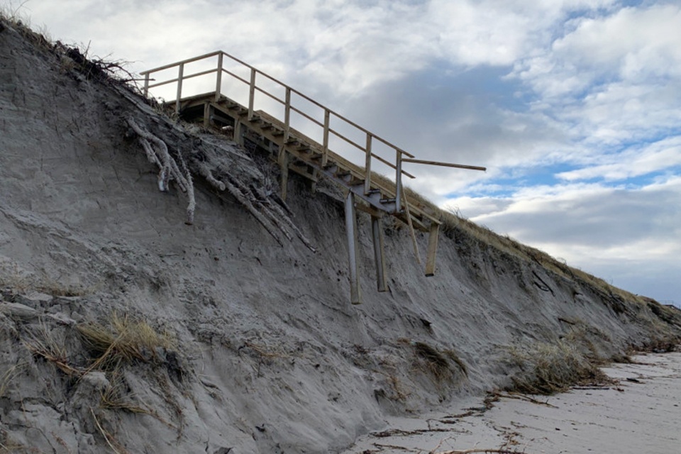 Последствия январских штормов: для восстановления пляжей и дюн на литовском взморье потребуются сотни тысяч евро
