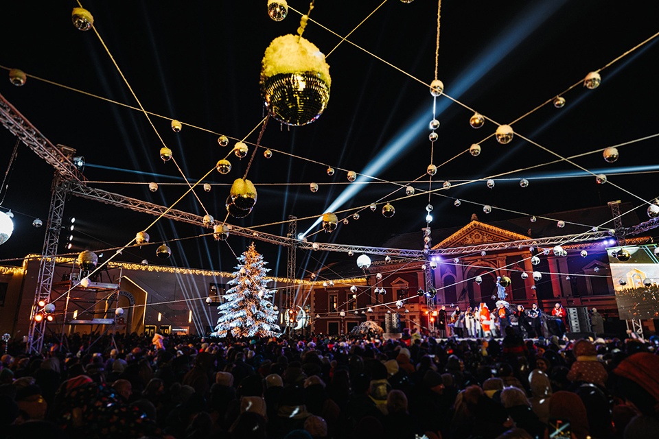 Kalėdos Klaipėdoje: šventė Ukrainos vaikams, koncertai ir susitikimas su Kalėdų seneliu
