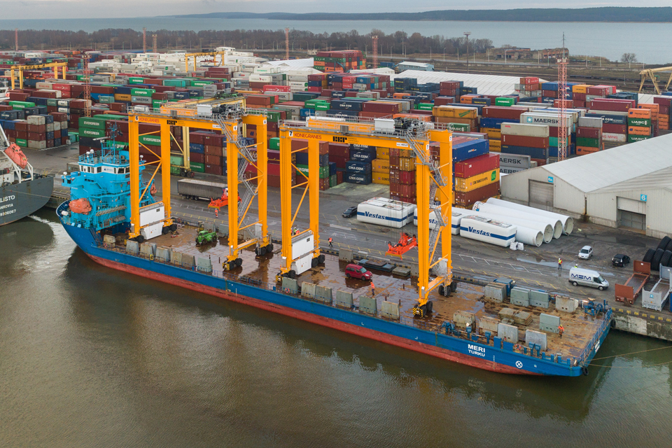 Klaipėdos uoste – šeši nauji konteinerių kranai