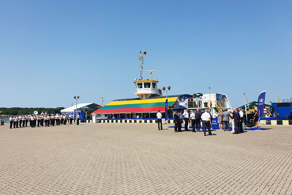 Uosto direkcija 30-metį paminėjo ir su apdovanojimais, ir užbaigdama Malkų įlankos projektą