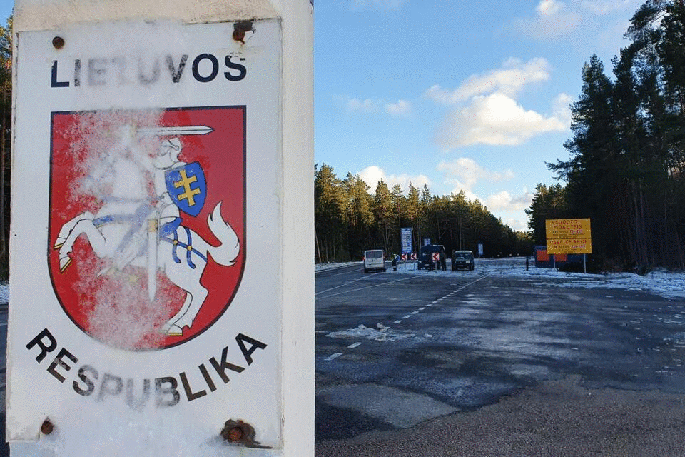 Prie Latvijos sienos jau dirba pasieniečiai ir savanoriai