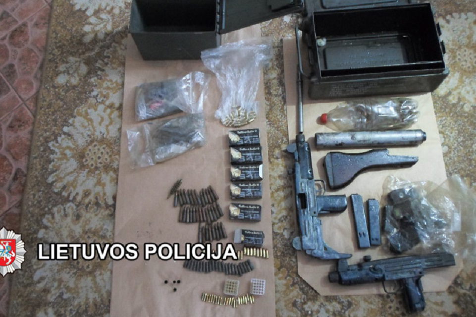 Prieniškio ginklų arsenalą surado uostamiesčio pareigūnai: byla perduota teismui