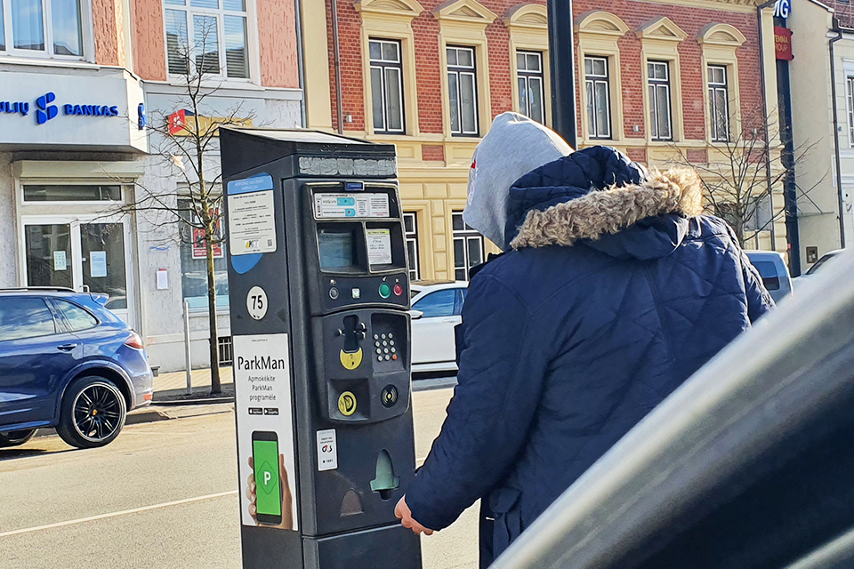 „Susidėvėję” parkomatai Klaipėdoje bus keičiami modernesniais
