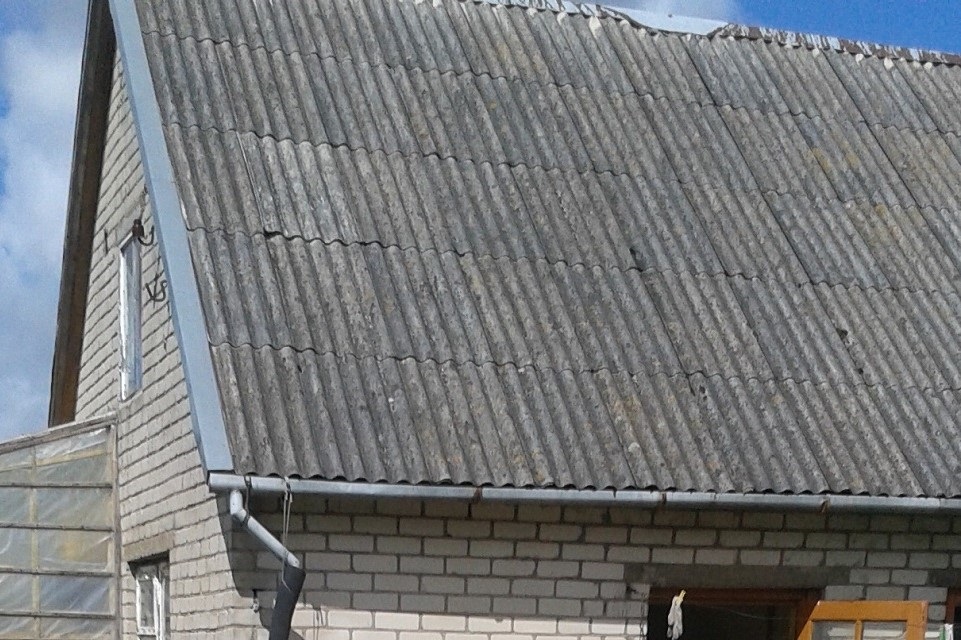 Kviečia registruotis keisti šiferio stogus ar išvežti asbesto atliekas